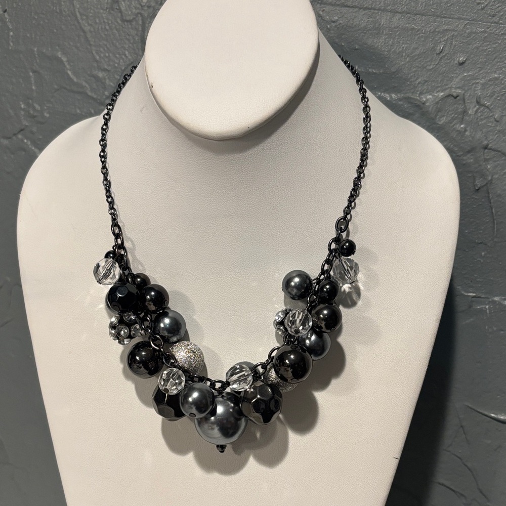 Elegant Black and Silver Beaded Necklace